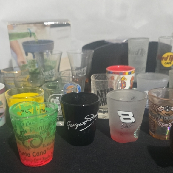 Colorful Shot Glass Collection - Picture 7 of 7